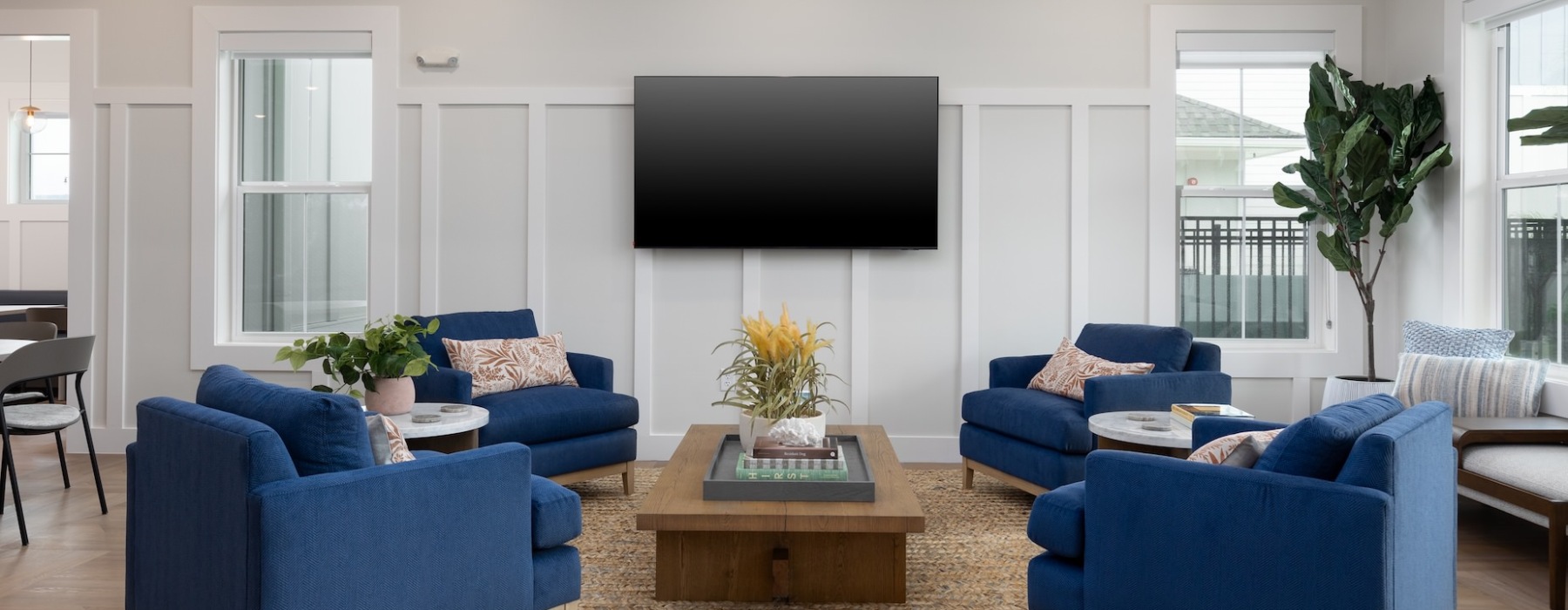 resident lounge 